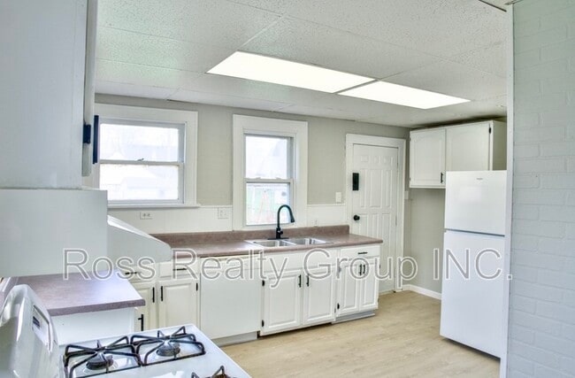 Photo - 635 Milton St