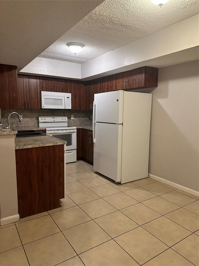 Photo - 5590 NW 61st St Unit 803