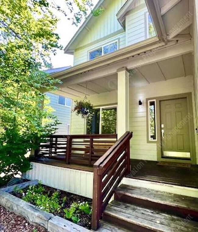 Photo - Beautifully updated 3 BR on west side of Bend Casa