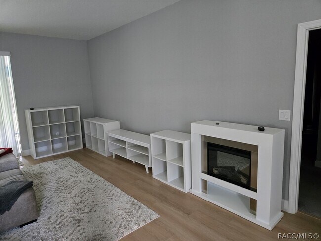 Photo - 13 Whitewood Ct
