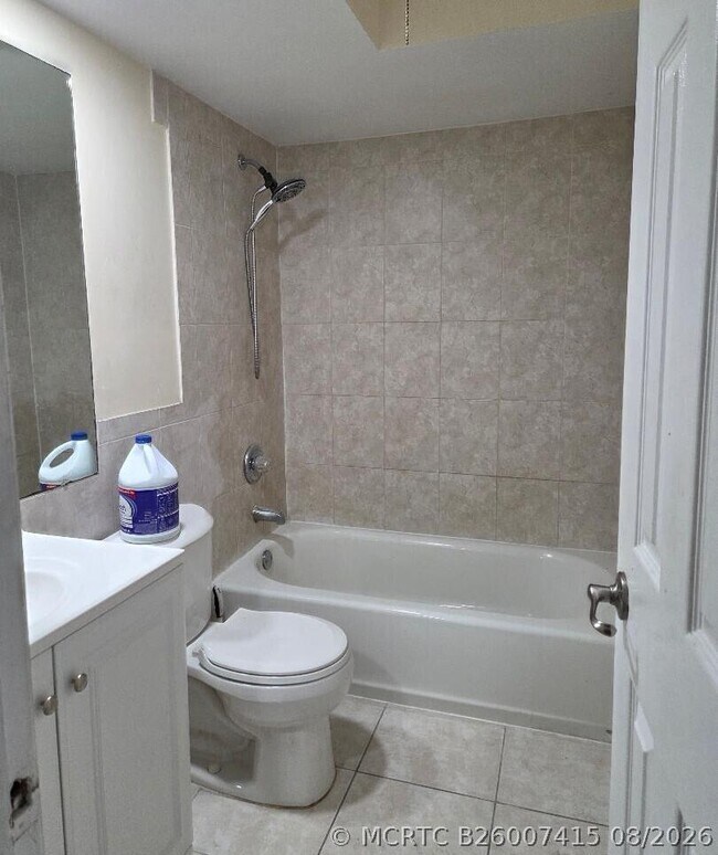 220 NW 43rd Ct