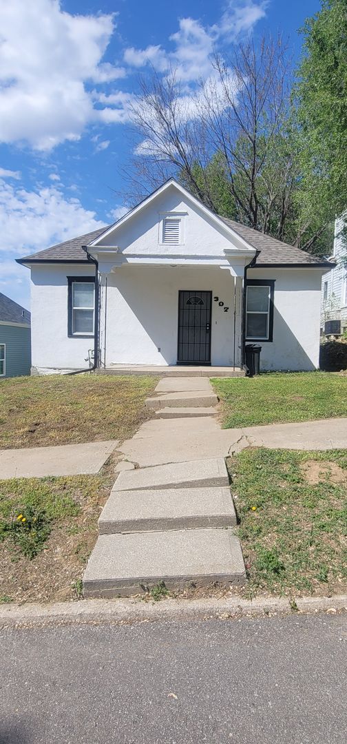 Photo - 2 Bedroom House Available With Backyard