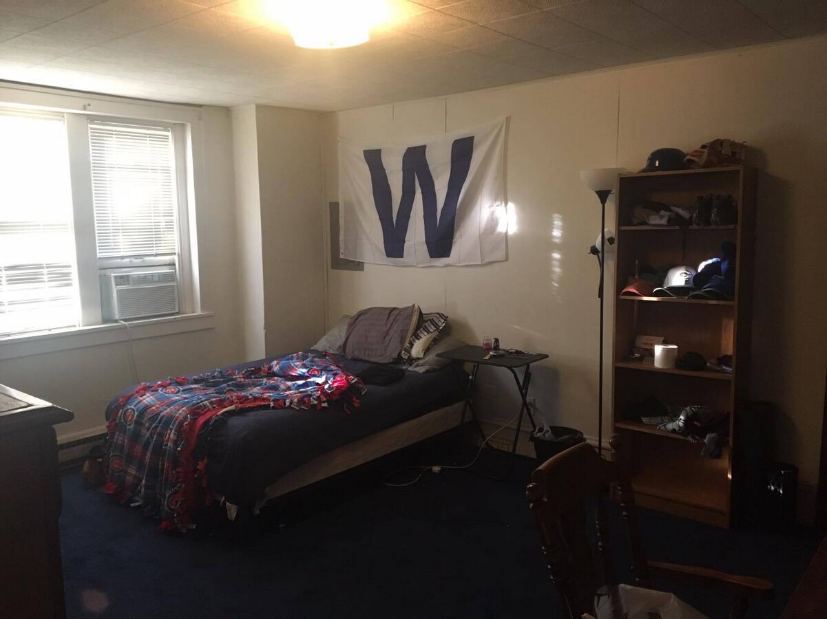 Photo - 512 E John St Unit One and a half