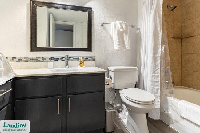 Photo - 711 Brentford Pl Unidad 120