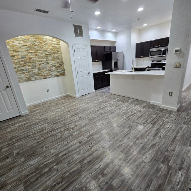 Photo - 2903 Grafton Dr