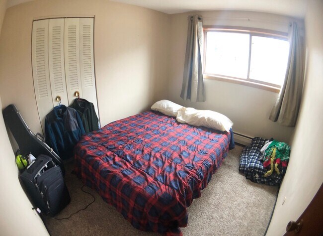 2br Bedroom 2