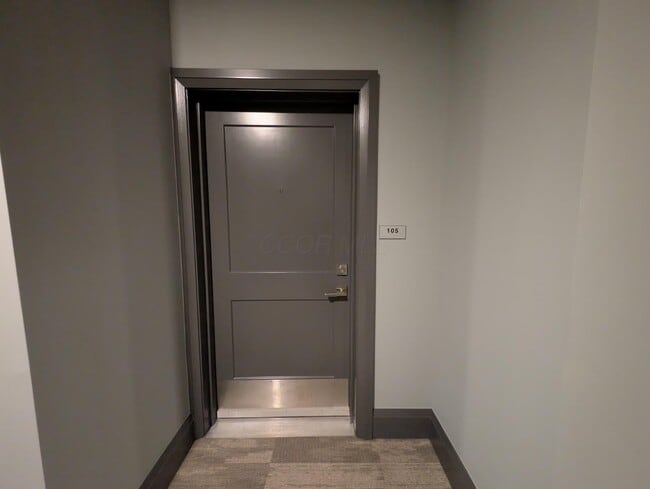 Building Photo - 751 N 6th St Unit 105