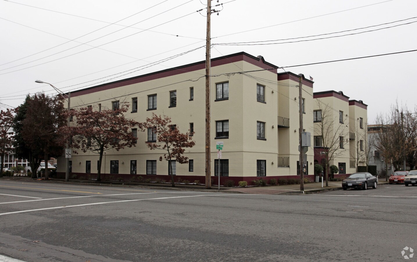 Photo - Fontana Court Apartments