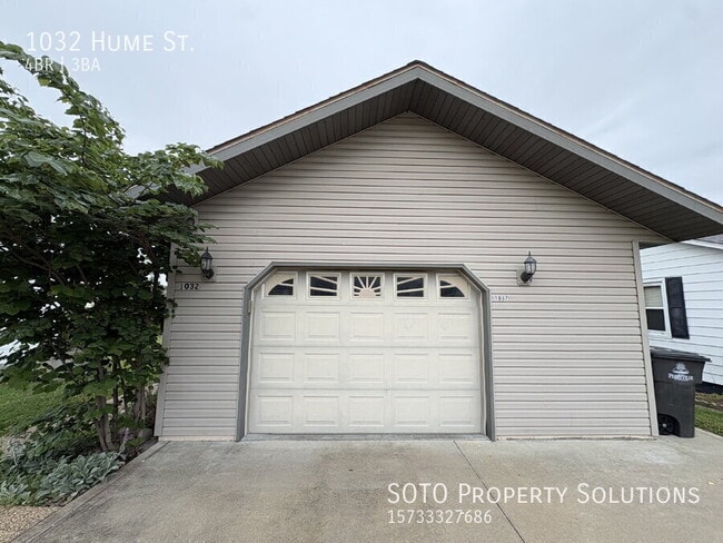 Photo - 1032 Hume St