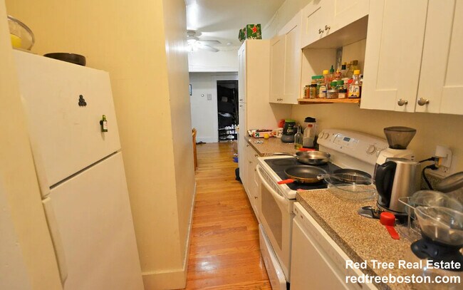 Photo - 35 Brookline St