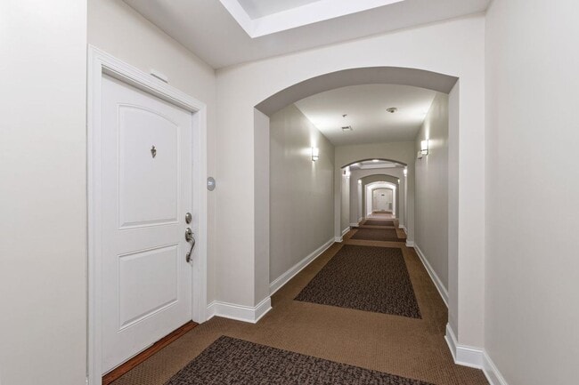 Photo - AVAILABLE May 1st! Gorgeous 1 bedroom, 1 bath condo in The Landing at Southpoint!!