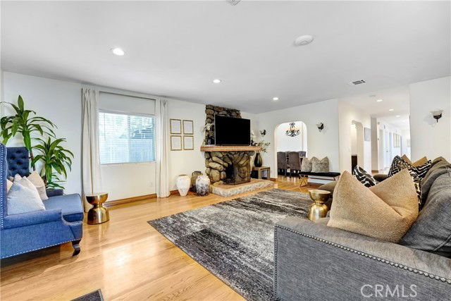 Photo - 11242 Sheldon St