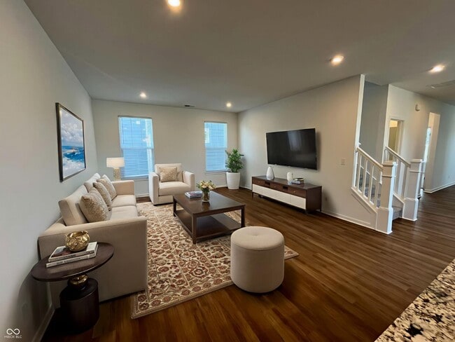 9275 Loyola Wy