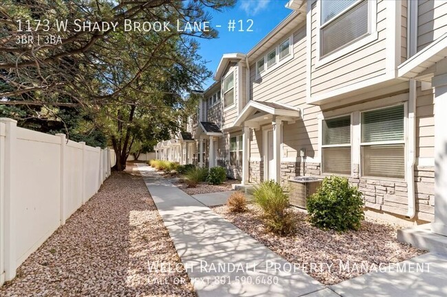 Building Photo - 1173 Shady Brook Ln S Unit #12