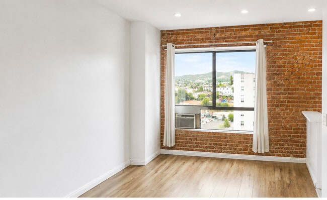 Photo - SAMO East Hollywood LLC