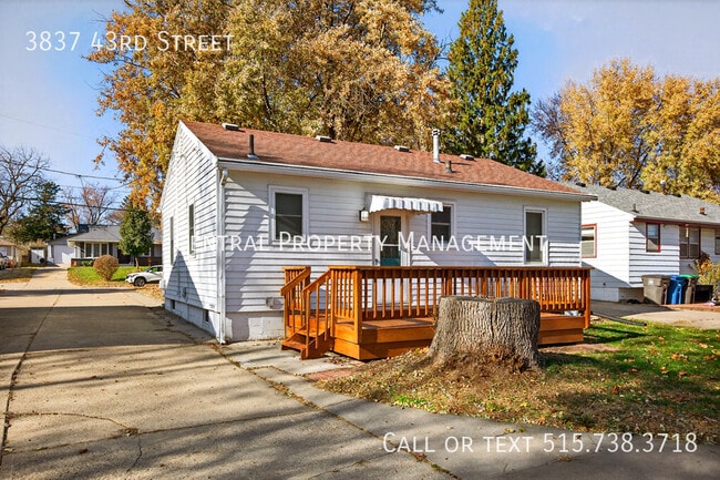 Photo - 3837 43rd St