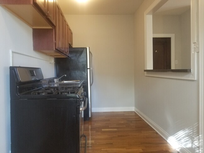 Photo - 4631 N Paulina St Unit 210