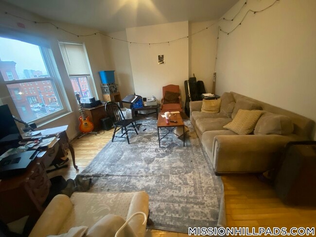 Photo - 1458 Tremont St Unidad 2