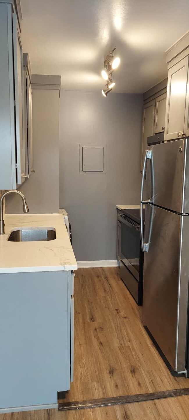 Building Photo - 3415 5th St SE Unit 34