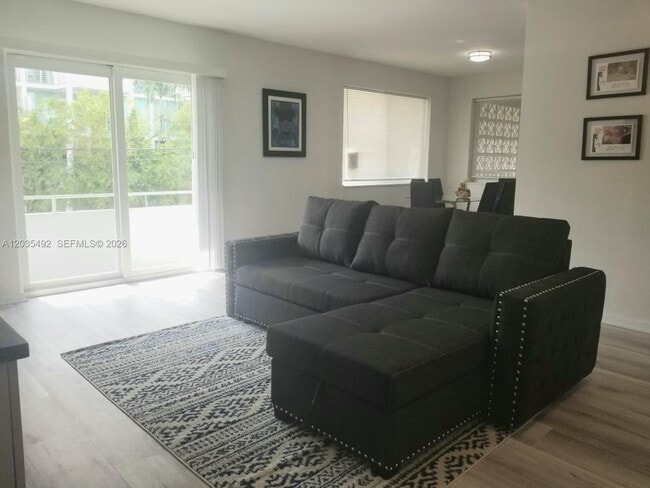 Photo - 1601 Bay Rd Unidad 7