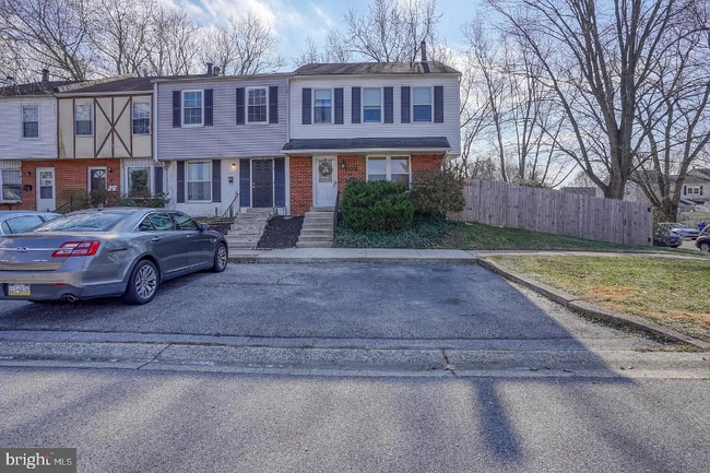 Photo - 102 Hopkins Ct