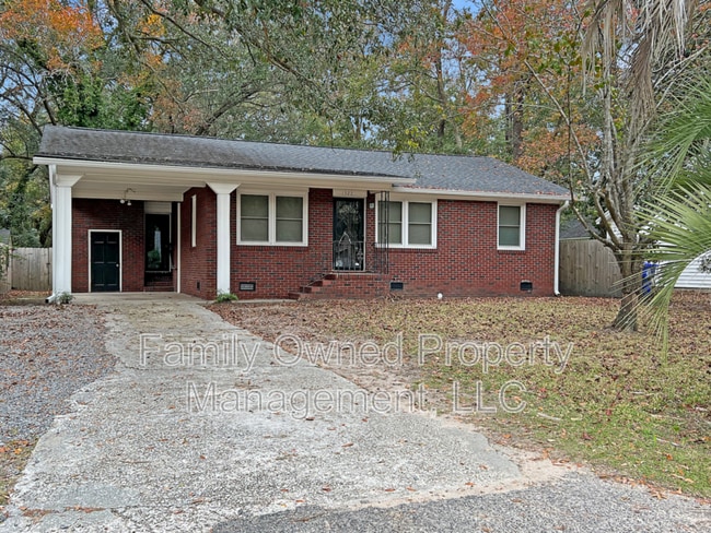 Building Photo - 1522 Joan St