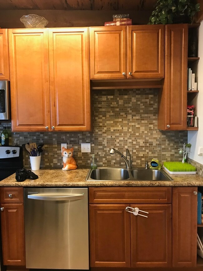 Photo - 1667 E Prince Rd