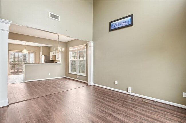 Photo - 1726 Taynton Cir