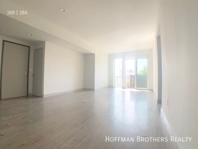 Photo - 3714 Kelton Ave Unidad 304