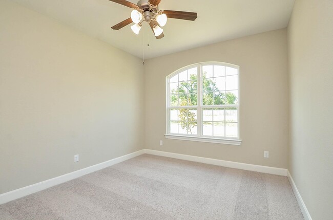 Photo - 4711 Hollow Tree Dr