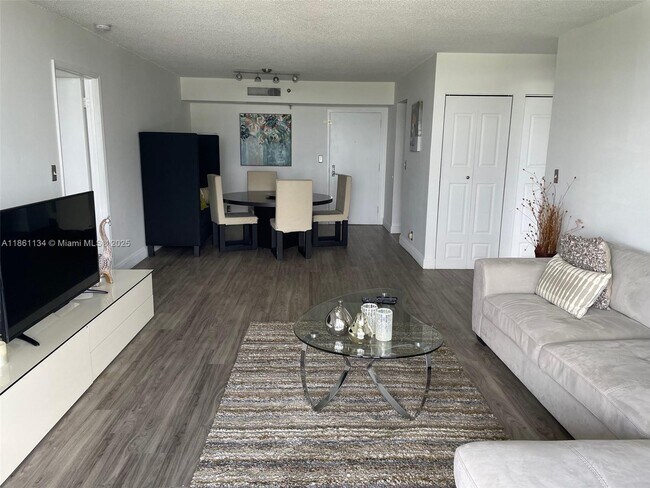 Photo - 3300 NE 192 St Unit 902