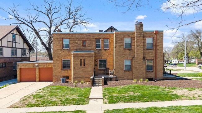 Photo - 4901 Farnam St Unit 300 S. 49th Street