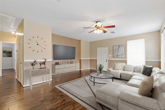 Photo - 5425 Jefferson St