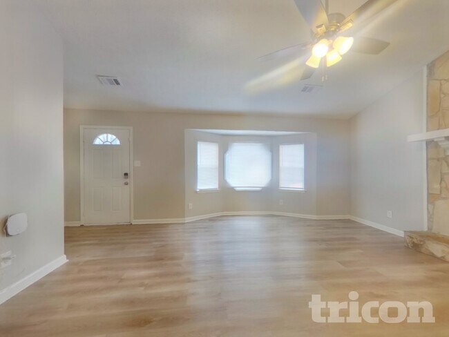 Photo - 4157 Jami Ln