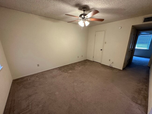 1BR/1BA Condo Near Campus - 1BR/1BA Condo Near Campus