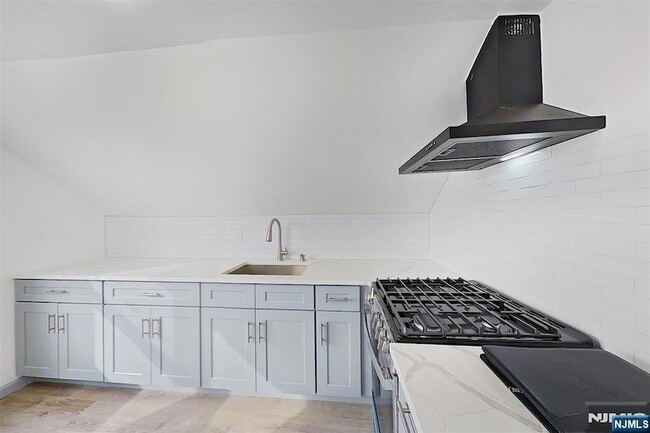 Photo - 170 Sunset Ave