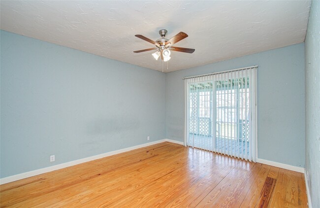 Photo - 15510 Cypress Garden Dr