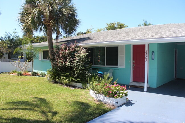 Front - 3605 Iroquois Ave Unit Main House
