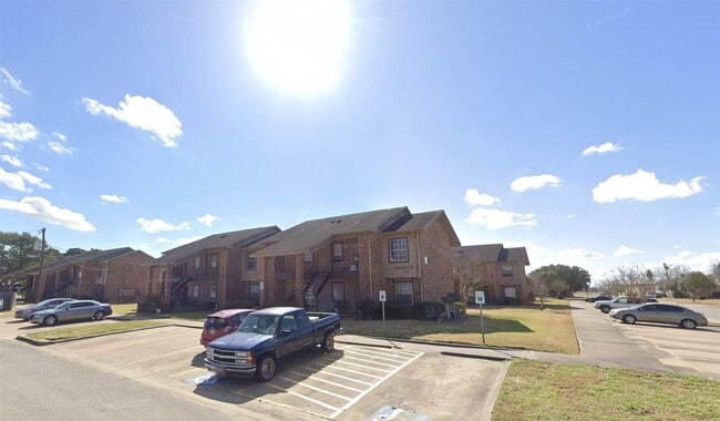 Building Photo - 1845 5th St Rental