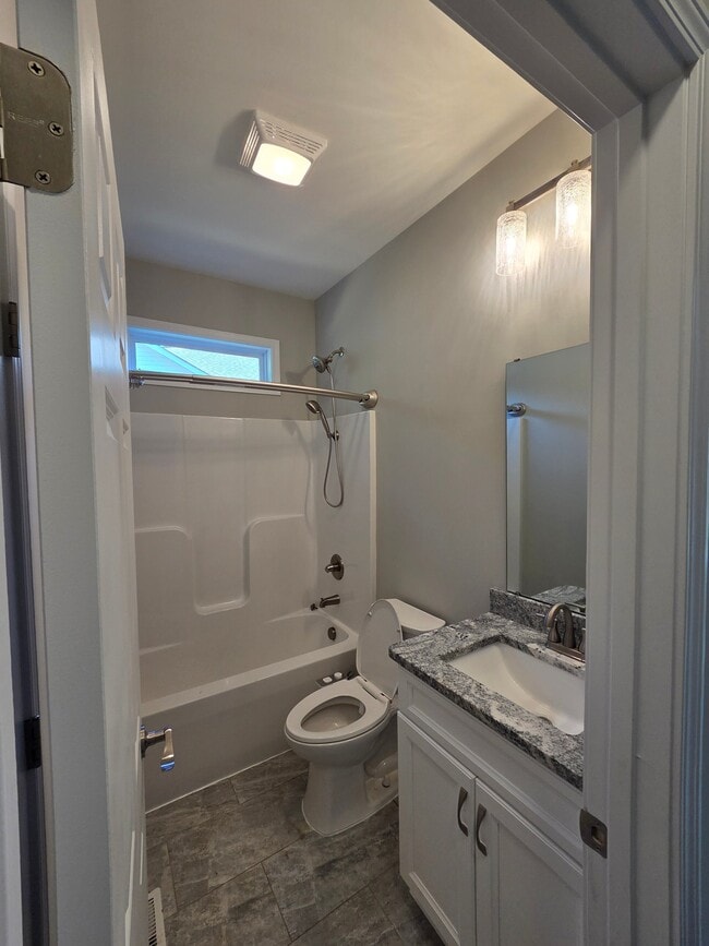 Photo - 2230 Evergreen Dr