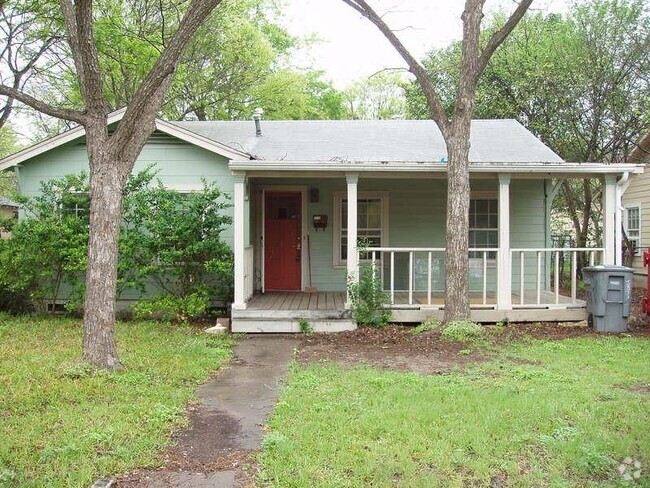 Building Photo - 5204 Duval St Rental