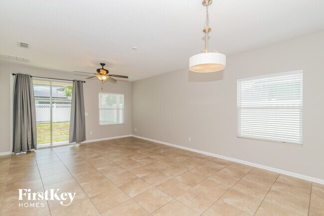 Photo - 514 Deercroft Ln