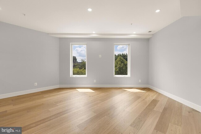 Photo - 3215 Mt Pleasant St NW Unit 202