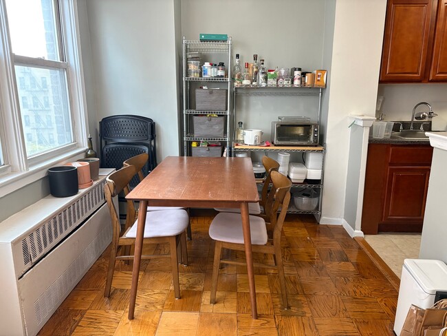 Photo - 580 Flatbush Ave