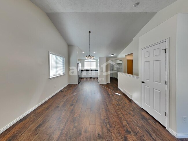 8359 Sawtooth Oak Dr