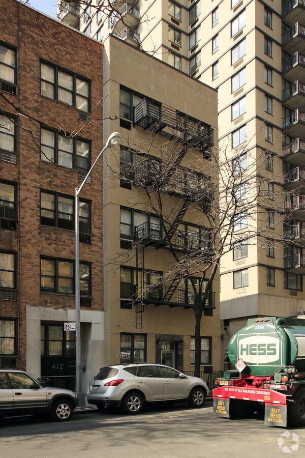 Primary Photo - 410 E 81st St Apartments