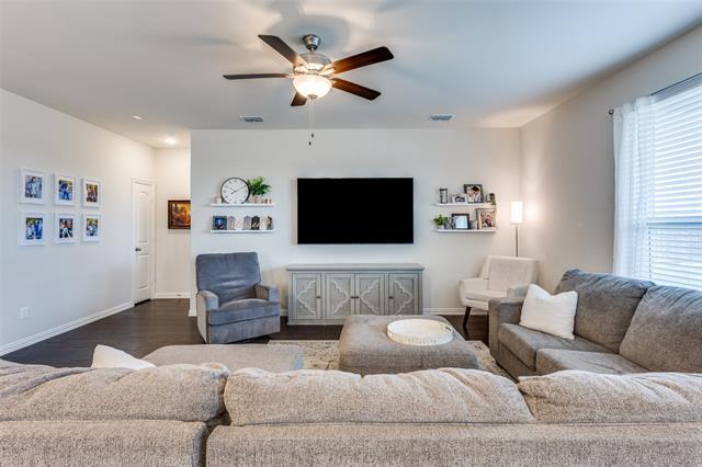 Photo - 811 Maverick St