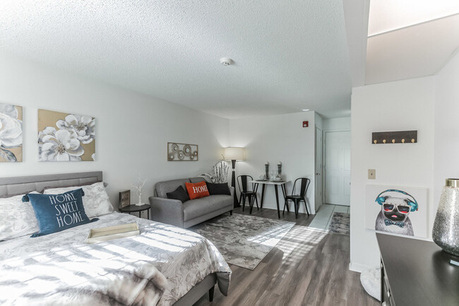 Building Photo - Vivo Living Jacksonville Rental