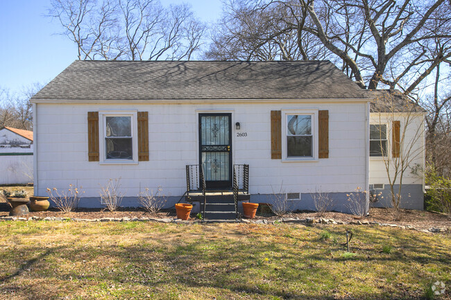 Building Photo - 2603 Woodyhill Dr Rental