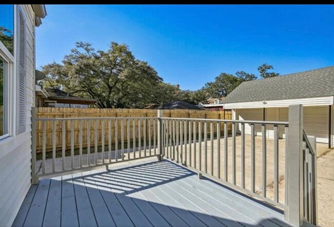 Photo - 2412 Jackson Blvd